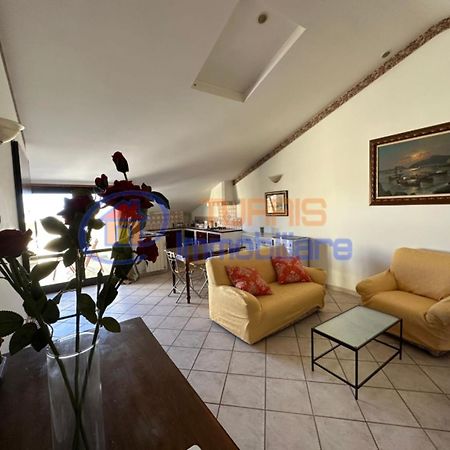 La Mansarda Di Via Galilei Apartment Porto Torres Luaran gambar